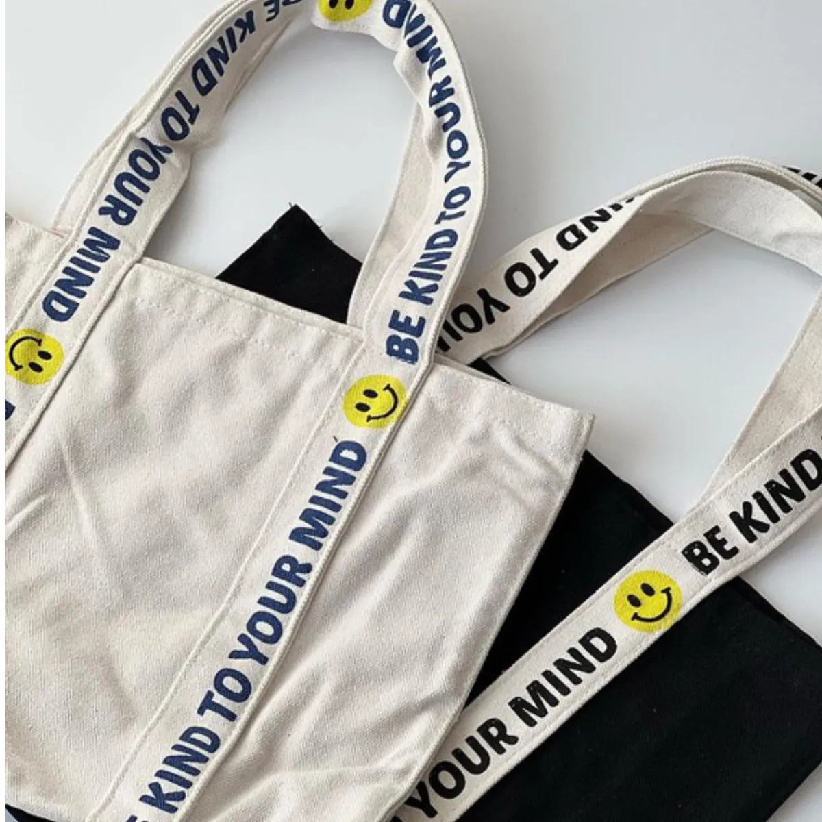 The tote bag – imagen 2